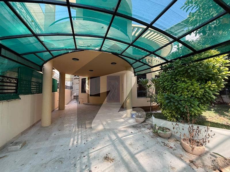 50X80 House for Sale in F-11/3 50X80 House for Sale in F-11/3