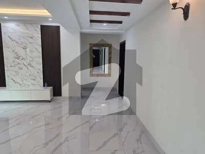 10 Marla Brand New Flat 3 Bedrooms Flat For Sale.