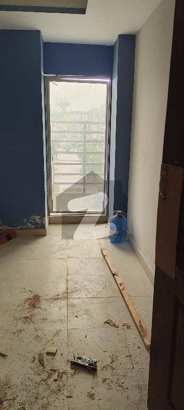 Flat For In Phase 8 Hub Commercial