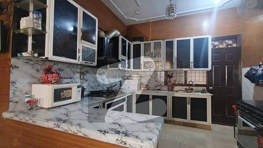 گلستانِِ جوہر ۔ بلاک 13 گلستانِ جوہر,کراچی میں 5 کمروں کا 12 مرلہ مکان 5.3 کروڑ میں برائے فروخت۔