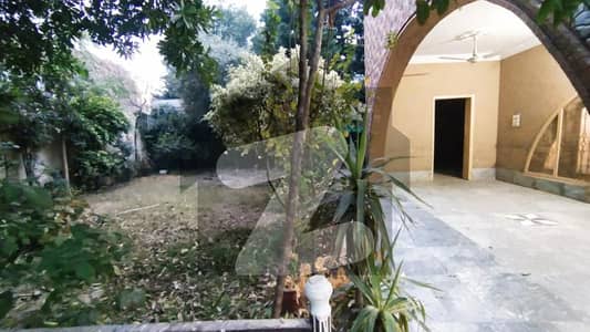 House For Sale ( Old Bara Road)