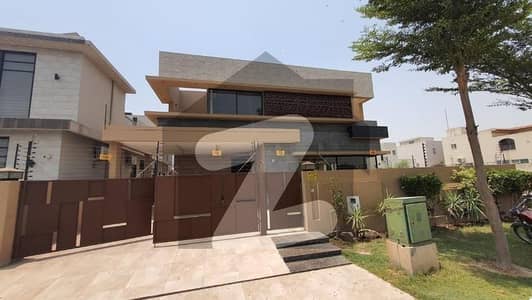 20 MARLA ELEGANT AND FULLY MAINTAINED SUPER HOT LOCATED BUNGALOW IS AVAILABLE IN THE BEST BLOCK OF DHA LAHORE.