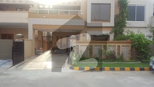 Beautiful Furnished 10 Marla House For Sale