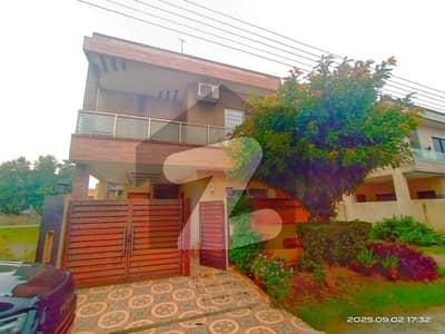 DHA REHBER SECTOR 2 BLOCK G 5 MARLA SLIGHTLY USED HOUSE FOR SALE IN REASONABLE PRICE DIRECT DEAL WITH OWNER OWSUM LOCATION FAR AWAY FROM DRAIN NEAR TO MAIN ENTRANCE OR SUIGAS METTER INSTALLED