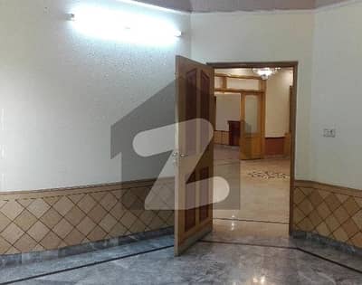 In Sabzazar Scheme Of Sabzazar Scheme, A 10 Marla Upper Portion Is Available