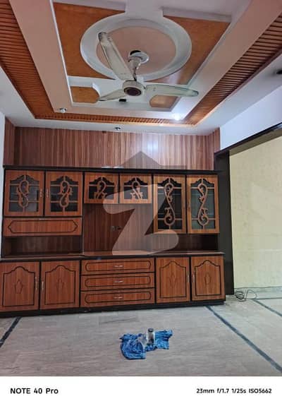 جوہر ٹاؤن لاہور میں 1 کمرے کا 5 مرلہ زیریں پورشن 45.0 ہزار میں کرایہ پر دستیاب ہے۔