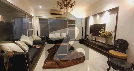 A 1 Kanal House In Lahore Is On The Market For Sale
