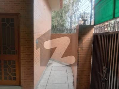 مصطفیٰ ٹاؤن لاہور میں 3 کمروں کا 5 مرلہ مکان 65.0 ہزار میں کرایہ پر دستیاب ہے۔