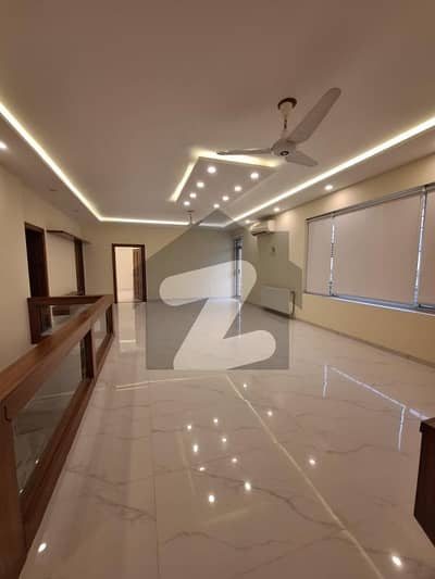 ایف ۔ 6 اسلام آباد میں 6 کمروں کا 1 کنال مکان 10.0 لاکھ میں کرایہ پر دستیاب ہے۔