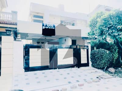 ڈی ایچ اے فیز 5 ڈیفنس (ڈی ایچ اے),لاہور میں 4 کمروں کا 10 مرلہ مکان 1.9 لاکھ میں کرایہ پر دستیاب ہے۔