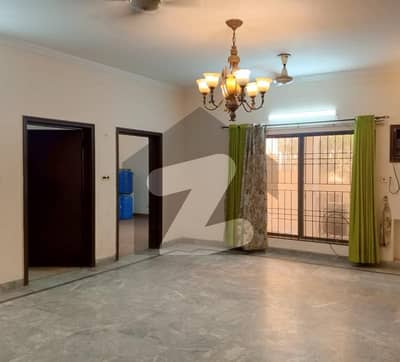 ڈی ایچ اے فیز 1 ڈیفنس (ڈی ایچ اے),لاہور میں 5 کمروں کا 2 کنال مکان 3.3 لاکھ میں کرایہ پر دستیاب ہے۔