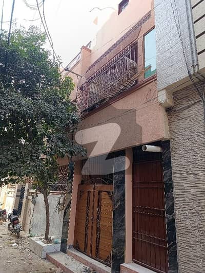 گلستانِِ جوہر ۔ بلاک 12 گلستانِ جوہر,کراچی میں 8 کمروں کا 3 مرلہ مکان 2.3 کروڑ میں برائے فروخت۔