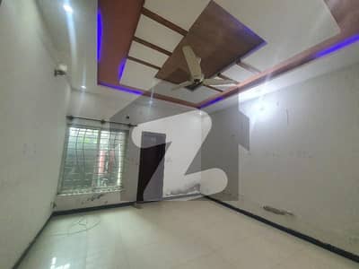 10 Marla ground portion avelable for rent in media town