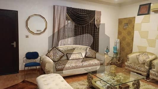 پی ای سی ایچ ایس بلاک 2 پی ای سی ایچ ایس,جمشید ٹاؤن,کراچی میں 4 کمروں کا 10 مرلہ مکان 11.0 کروڑ میں برائے فروخت۔