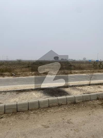 8 Marla Phase 10commercial Available For Sale