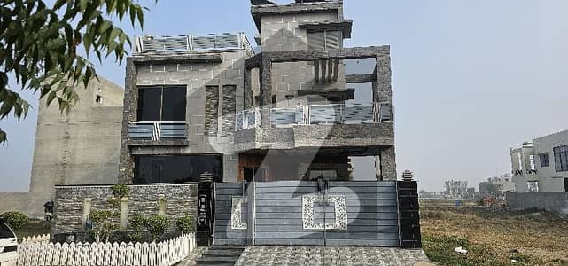 12 Marla Facing Park Mansion