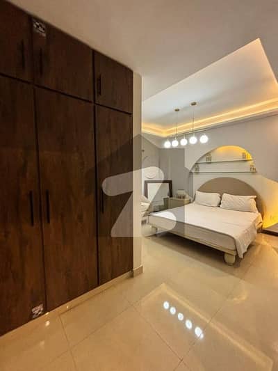 1,2 BED LUXURY FURNISHED FOR RENT IN GULBERG GREEN