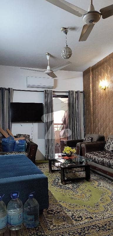 Buy 1000 Square Yards Flat At Highly Affordable Price