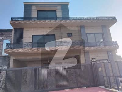 ڈی ۔ 12 اسلام آباد میں 6 کمروں کا 14 مرلہ مکان 14.0 کروڑ میں برائے فروخت۔