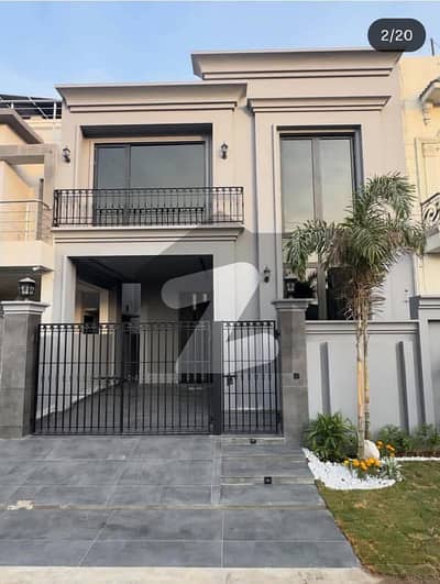 5 MARLA BRAND NEW HOUSE FOR SALE BEST LOCATION SOLID CONSTRUCTION NOT : ATTACHED ORIGINAL PICK