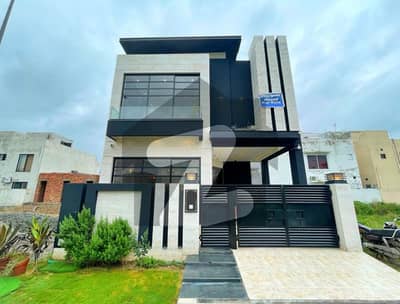 5 MARLA LUXURY HOUSE FOR RENT IN DHA PHASE 9 TOWN