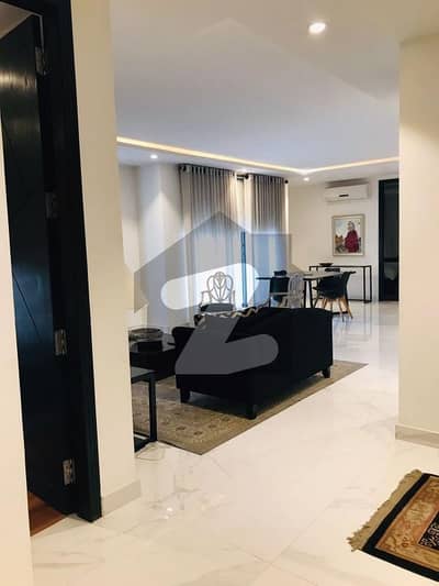 گلبرگ 3 گلبرگ,لاہور میں 3 کمروں کا 9 مرلہ فلیٹ 2.25 لاکھ میں کرایہ پر دستیاب ہے۔