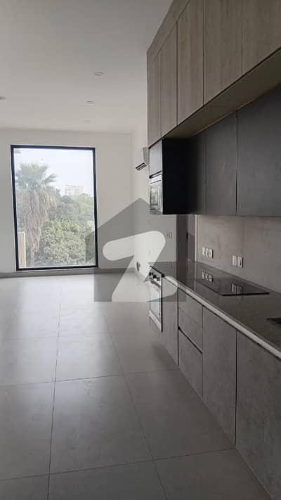 مین بلیوارڈ گلبرگ گلبرگ,لاہور میں 2 کمروں کا 8 مرلہ مکان 2.0 لاکھ میں کرایہ پر دستیاب ہے۔