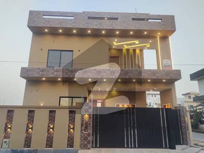 10 MARLA CORNER BRAND NEW HOUSE AVAILABLE FOR SALE AT PRIME LOCATION IN TIP 2