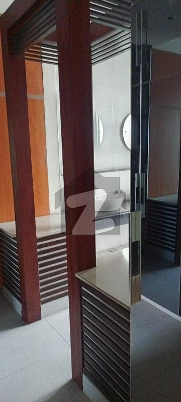 Book 1BHK Luxury Hot Location And Good Opportunity in D Plaza Sector B Bahria Town Lahore