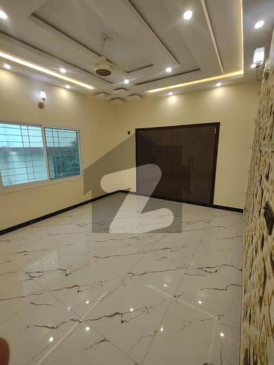 فیڈرل بی ایریا ۔ بلاک 5 فیڈرل بی ایریا,کراچی میں 6 کمروں کا 6 مرلہ مکان 1.5 لاکھ میں کرایہ پر دستیاب ہے۔