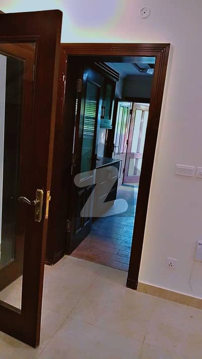 Sun Facing 5 M House Available For Rent