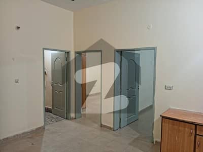 جوہر ٹاؤن فیز 2 جوہر ٹاؤن,لاہور میں 2 کمروں کا 5 مرلہ زیریں پورشن 55.0 ہزار میں کرایہ پر دستیاب ہے۔