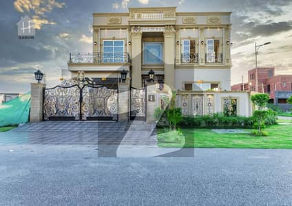 ڈی ایچ اے فیز 6 ڈیفنس (ڈی ایچ اے),لاہور میں 5 کمروں کا 1 کنال مکان 8.75 کروڑ میں برائے فروخت۔