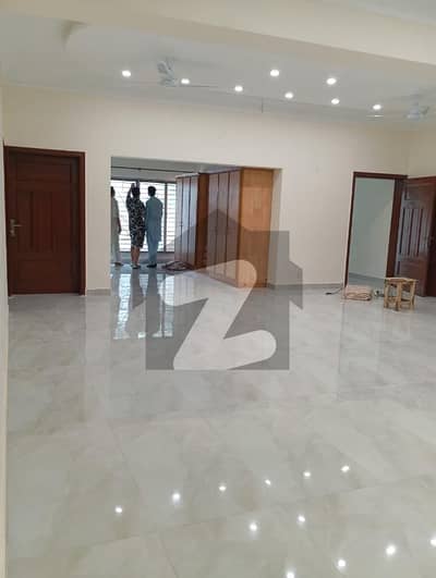 2 KANAL HOUSE FOR RENT