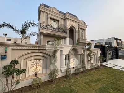 ڈی ایچ اے فیز 7 ڈیفنس (ڈی ایچ اے),لاہور میں 5 کمروں کا 1 کنال مکان 11.5 کروڑ میں برائے فروخت۔