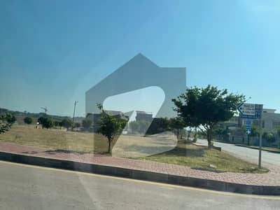 بحریہ انکلیو - سیکٹر ایف1 بحریہ انکلیو,بحریہ ٹاؤن,اسلام آباد میں 6 مرلہ رہائشی پلاٹ 80.0 لاکھ میں برائے فروخت۔