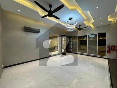 واپڈا ٹاؤن لاہور میں 2 کمروں کا 10 مرلہ بالائی پورشن 70.0 ہزار میں کرایہ پر دستیاب ہے۔