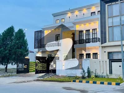 Prime Location 11.5 Marla House In Citi Housing Society