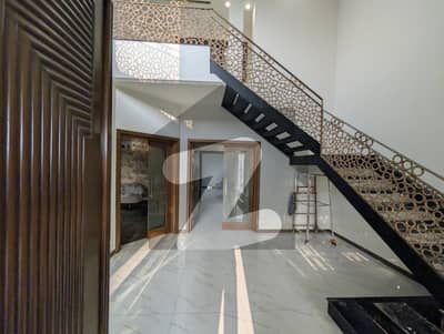 16.5 Marla Park Facing House Available For Sale  Abdullah Gardens Canal Road