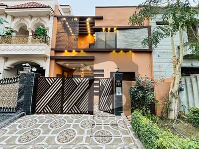 Phase 1 BB block 5 Marla Ultra Modern Brand New House for sale Citi Housing Gujranwala
