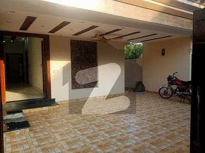 10marla Lower Portion For Rent Ideal Location Sector B Bahria Town Lahore.