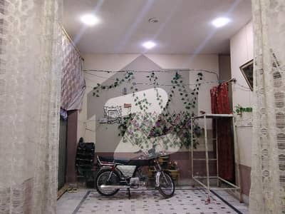 گُل بہار پشاور میں 3 کمروں کا 2 مرلہ مکان 68.0 لاکھ میں برائے فروخت۔