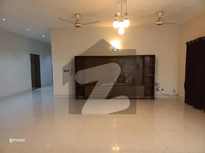 1 kanal Basmint 3 Bedroom D/D TV lounge For Rent In Bahria Town Phase 4