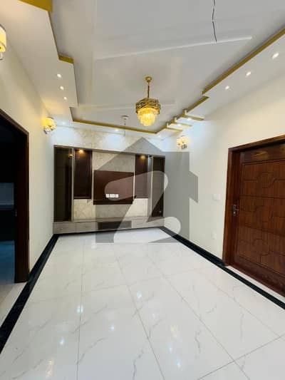 پارک ویو سٹی لاہور میں 4 کمروں کا 5 مرلہ مکان 80.0 ہزار میں کرایہ پر دستیاب ہے۔