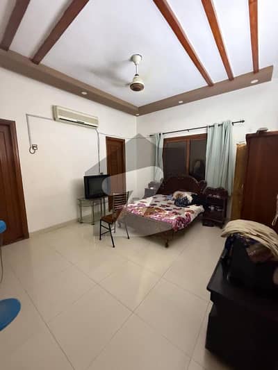 گلشنِ اقبال - بلاک 5 گلشنِ اقبال,گلشنِ اقبال ٹاؤن,کراچی میں 6 کمروں کا 10 مرلہ مکان 6.2 کروڑ میں برائے فروخت۔