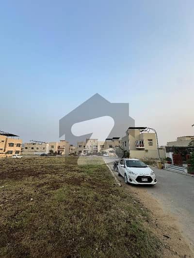 نیا ناظم آباد ۔ بلاک ڈی نیا ناظم آباد,کراچی میں 4 کمروں کا 10 مرلہ مکان 7.3 کروڑ میں برائے فروخت۔