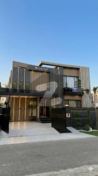 ڈی ایچ اے فیز 4 ڈیفنس (ڈی ایچ اے),لاہور میں 6 کمروں کا 1 کنال مکان 17.0 کروڑ میں برائے فروخت۔