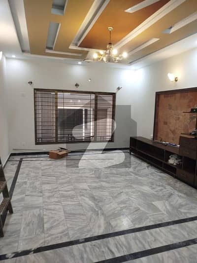 ڈی ۔ 12 اسلام آباد میں 3 کمروں کا 10 مرلہ بالائی پورشن 1.3 لاکھ میں کرایہ پر دستیاب ہے۔