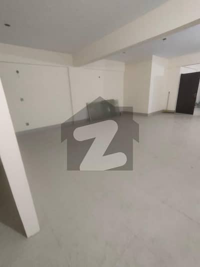 DEFENCE PHASE 8 BRAND NEW OFFICE AVAILABLE FOR RENT