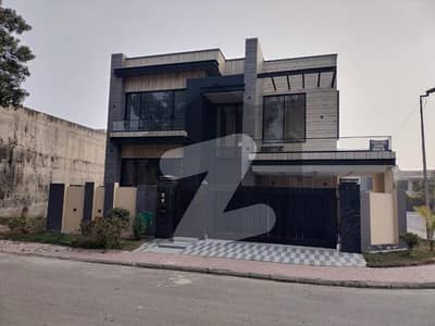 12 Marla House Is Available For Sale In Bahria Town Tulip Block Lahore